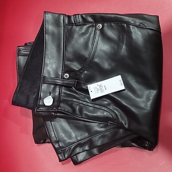 Gap pleather pants - Picture 4 of 4